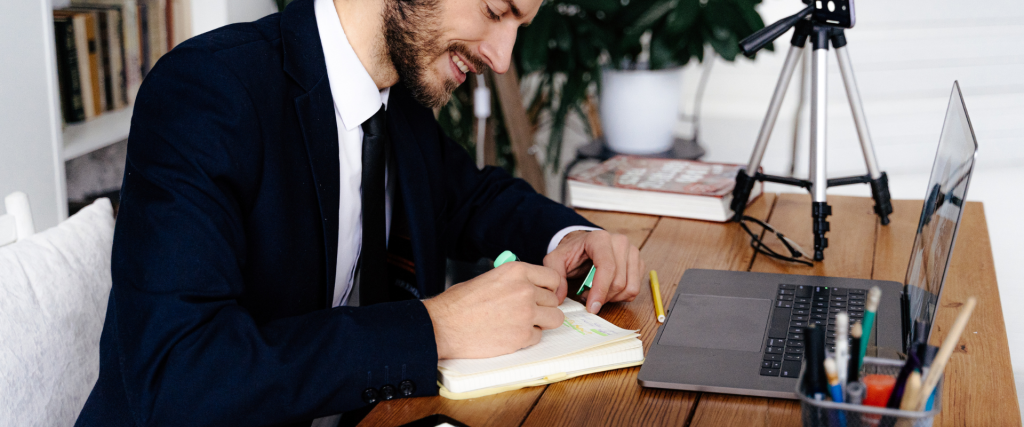 Outsourcing for Estate Agents.